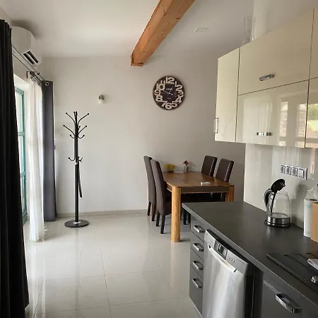 Penzion Lednice 4* Леднице