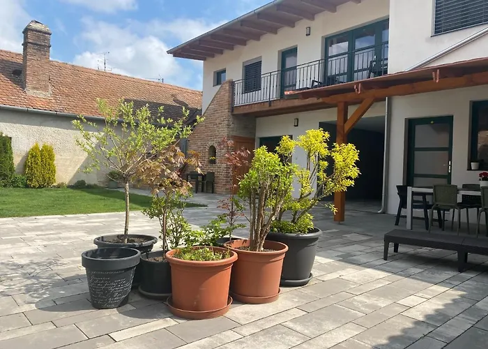 Penzion Lednice 4* Lednice